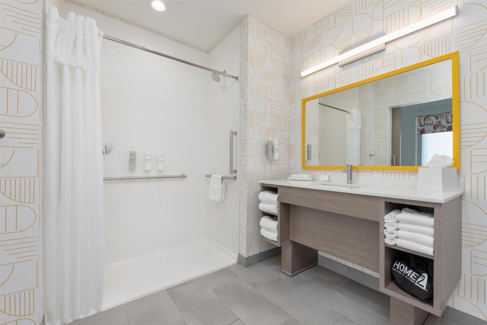 Home2 Suites By Hilton Paris Exterior photo
