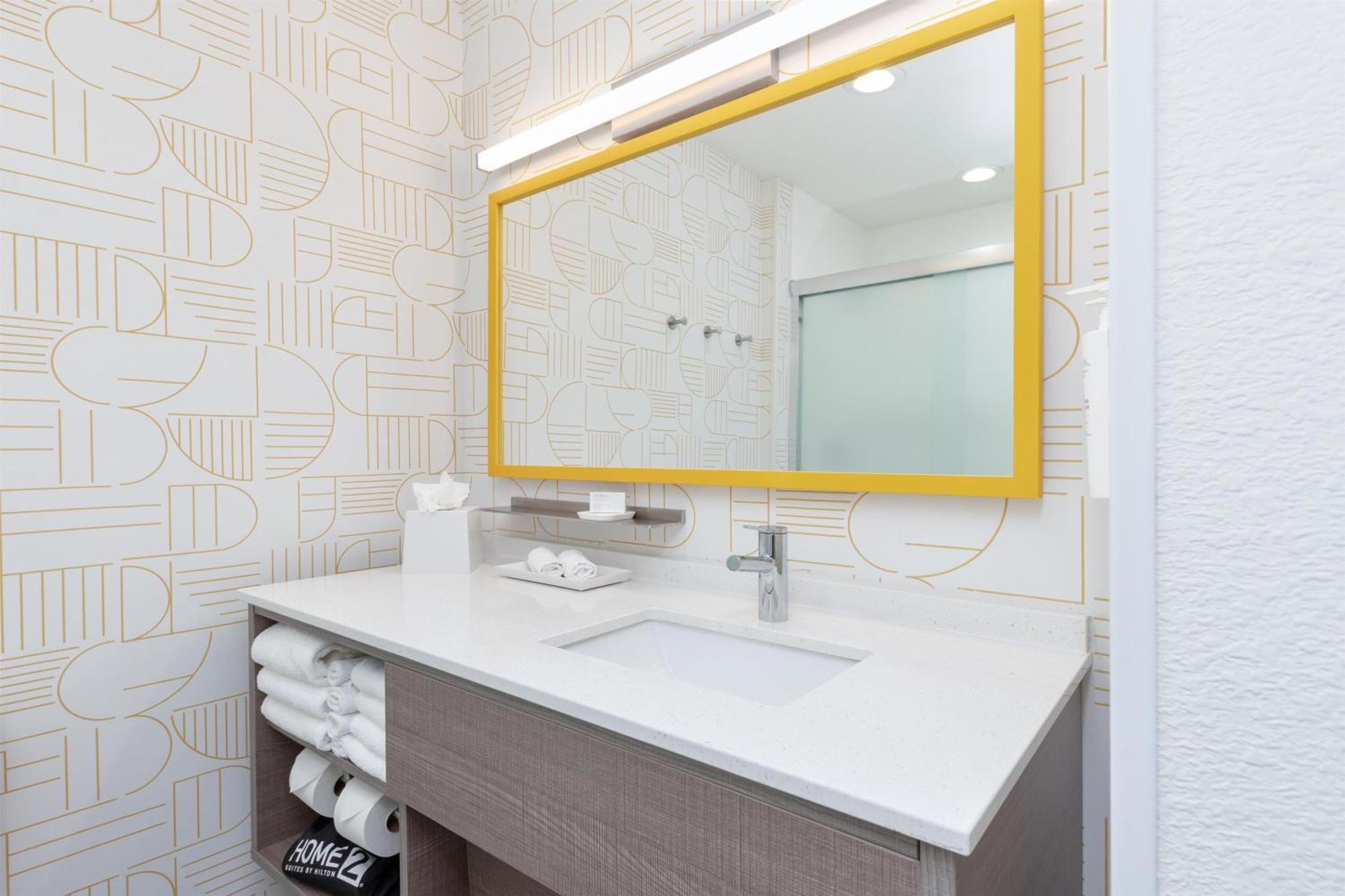 Home2 Suites By Hilton Paris Exterior photo